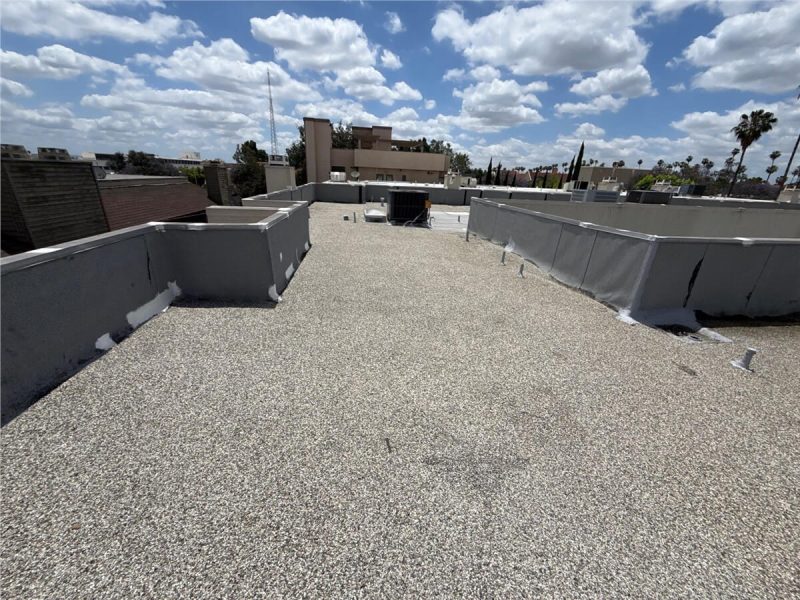 Gravel flat roof — roofing contractor serving Glendale, CA