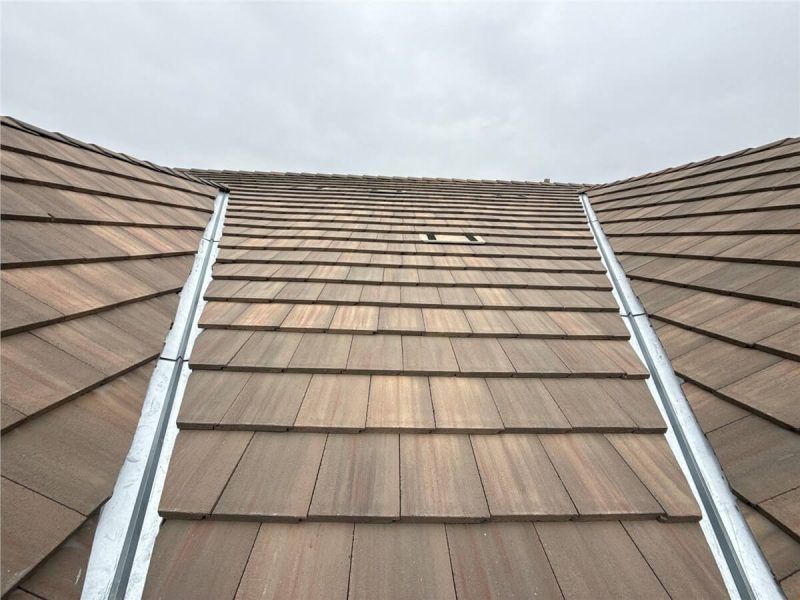 Wood shake roof installation — roofing contractor serving Pasadena, CA