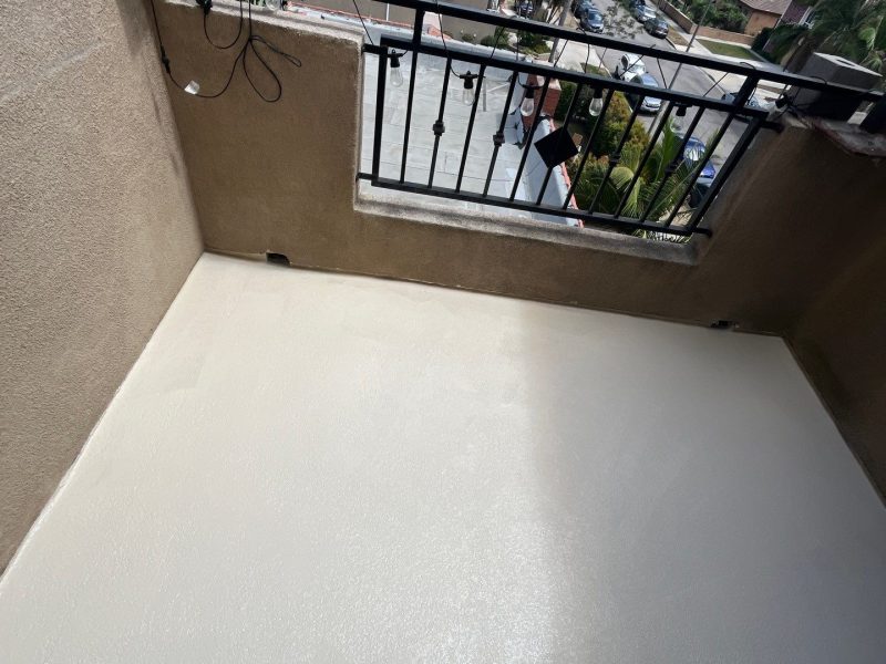 Deck & balcony waterproofing — roofing contractor serving La Cañada Flintridge, CA